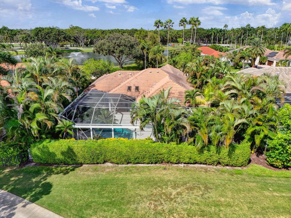 For Sale: $1,250,000 (3 beds, 3 baths, 2305 Square Feet)