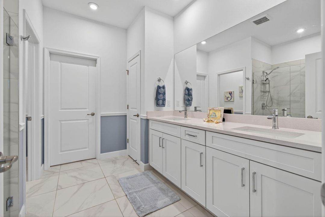 Active With Contract: $425,000 (2 beds, 2 baths, 1635 Square Feet)