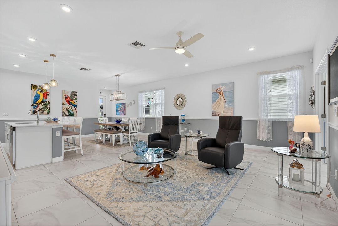 Active With Contract: $425,000 (2 beds, 2 baths, 1635 Square Feet)