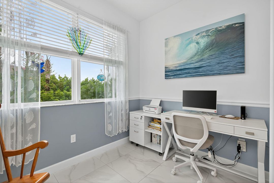 Active With Contract: $425,000 (2 beds, 2 baths, 1635 Square Feet)