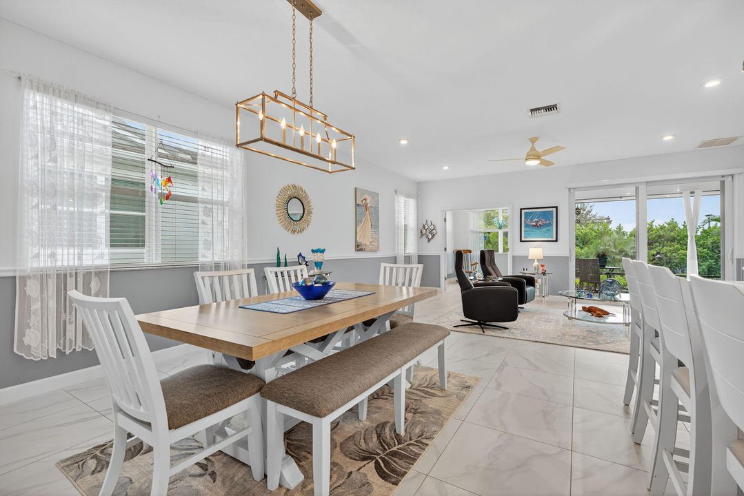 Active With Contract: $425,000 (2 beds, 2 baths, 1635 Square Feet)