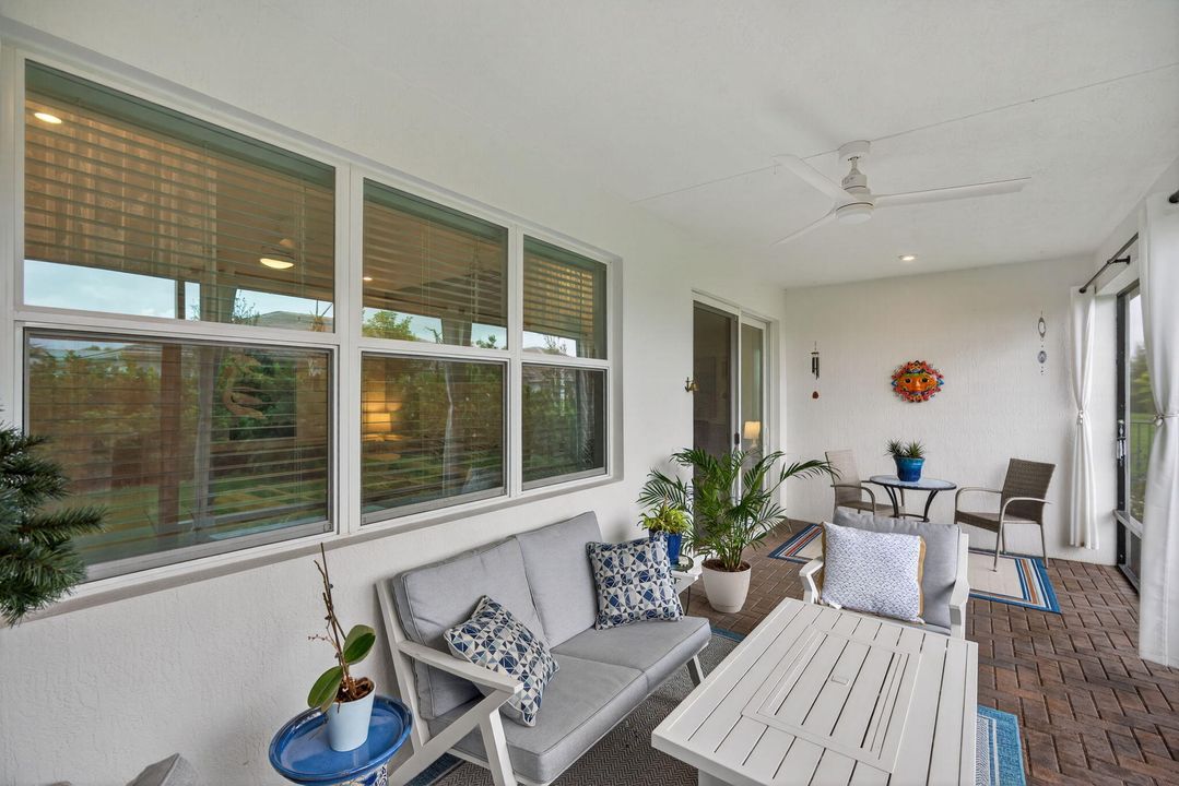 Active With Contract: $425,000 (2 beds, 2 baths, 1635 Square Feet)