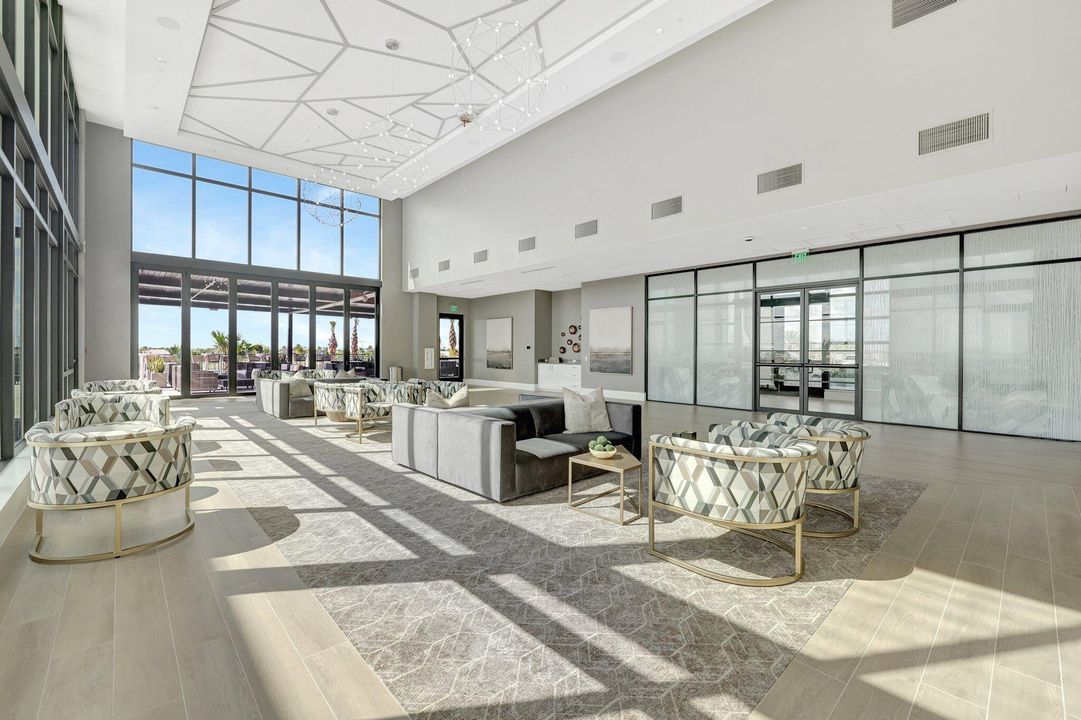 Active With Contract: $425,000 (2 beds, 2 baths, 1635 Square Feet)