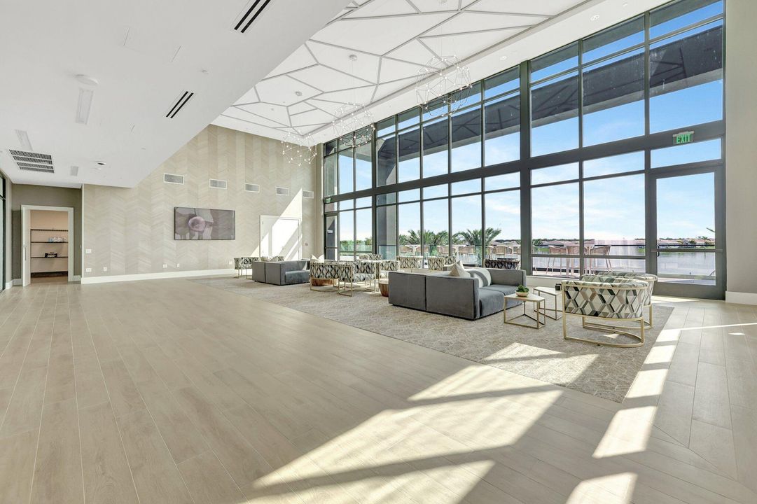 Active With Contract: $425,000 (2 beds, 2 baths, 1635 Square Feet)