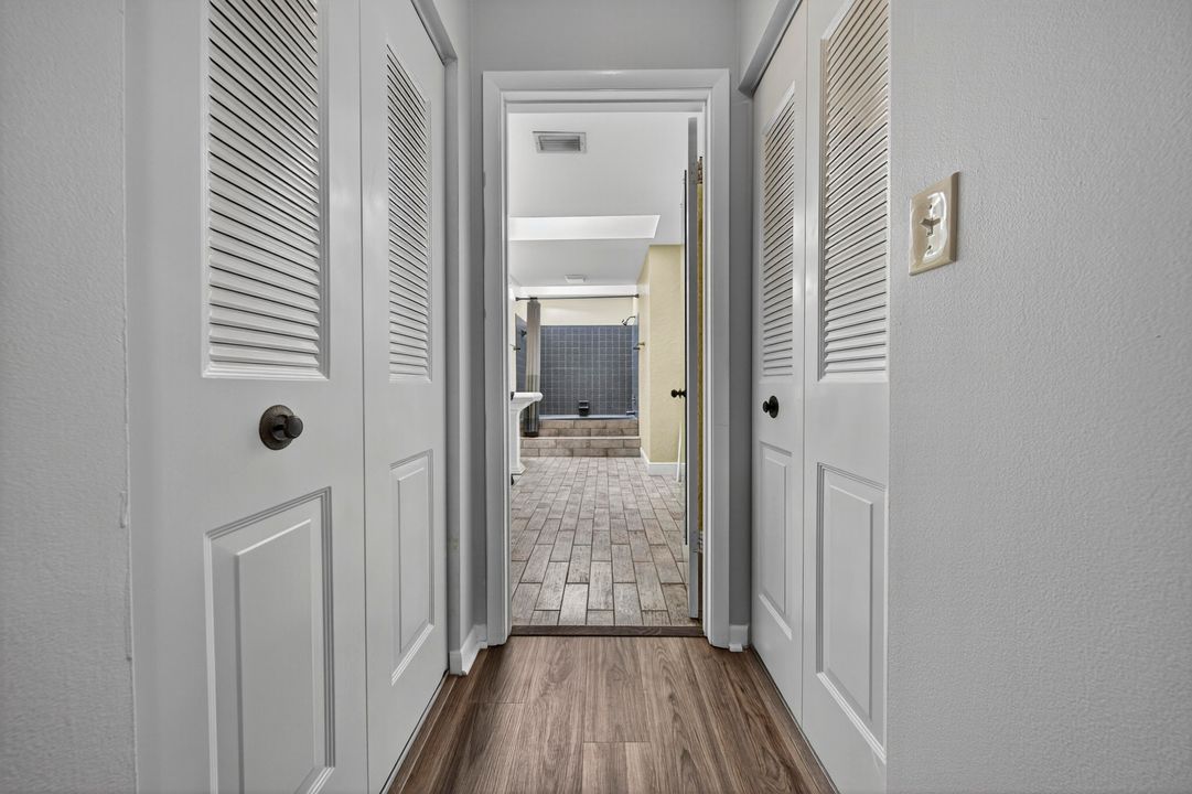 合同活跃: $477,000 (3 贝兹, 3 浴室, 1740 平方英尺)