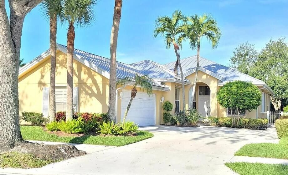 Recently Rented: $3,750 (3 beds, 2 baths, 1952 Square Feet)