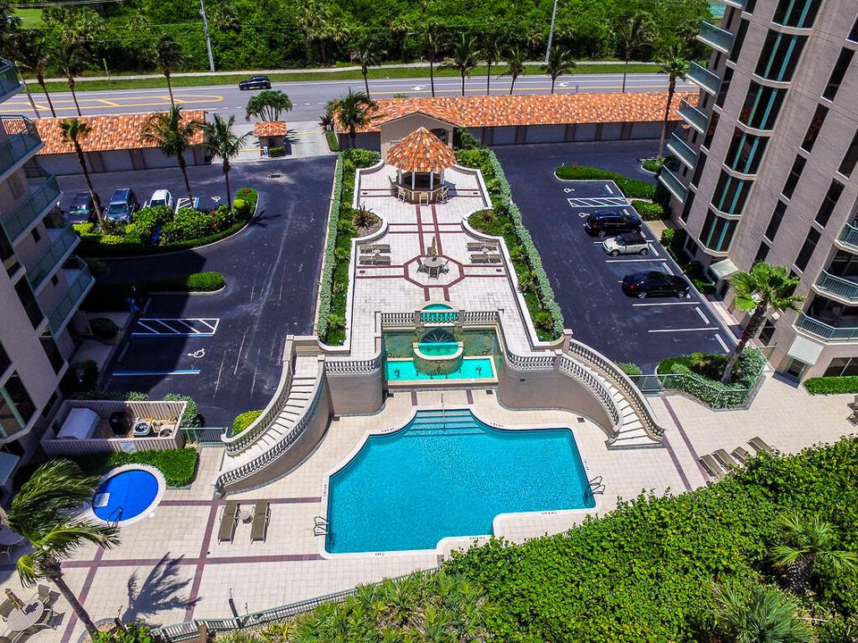 For Sale: $1,250,000 (3 beds, 3 baths, 2635 Square Feet)