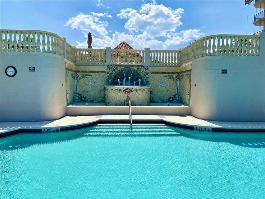 For Sale: $1,250,000 (3 beds, 3 baths, 2635 Square Feet)