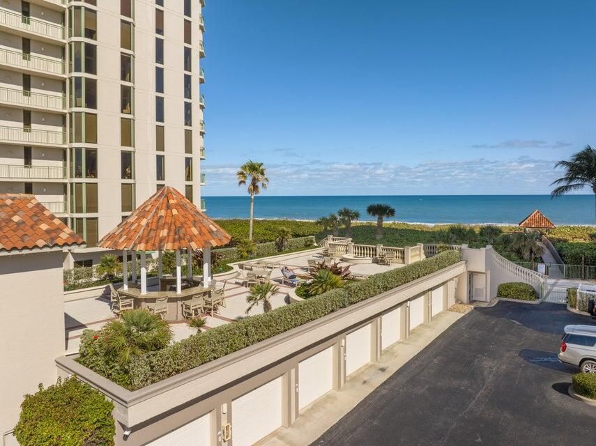 For Sale: $1,250,000 (3 beds, 3 baths, 2635 Square Feet)