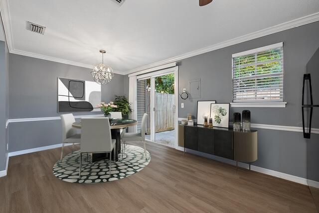 待售: $320,000 (2 贝兹, 2 浴室, 1058 平方英尺)