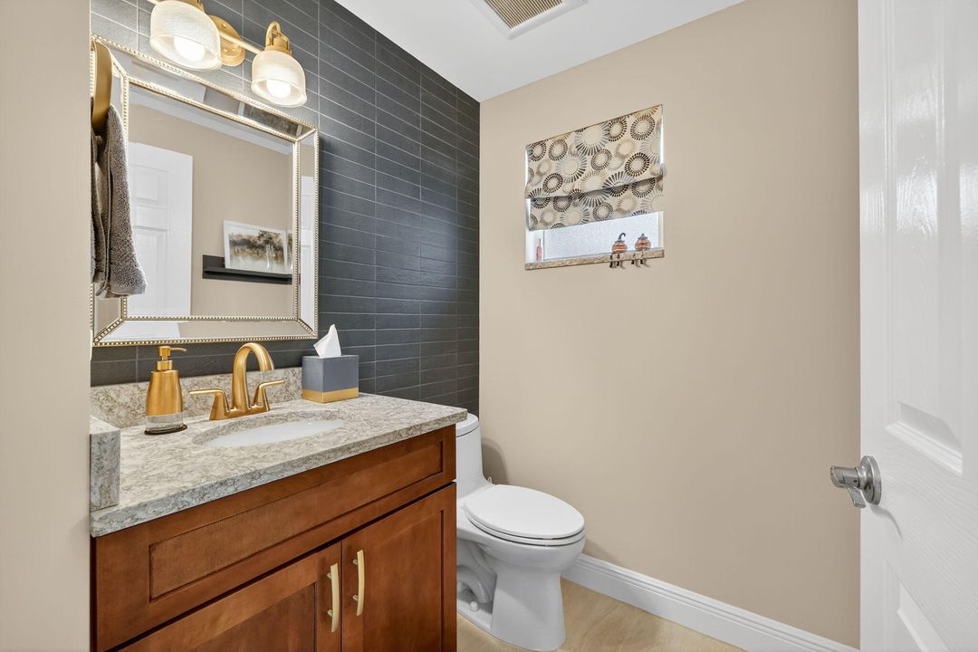 待售: $875,000 (3 贝兹, 2 浴室, 2583 平方英尺)