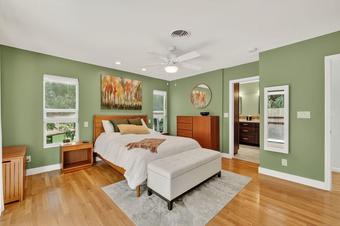 待售: $875,000 (3 贝兹, 2 浴室, 2583 平方英尺)