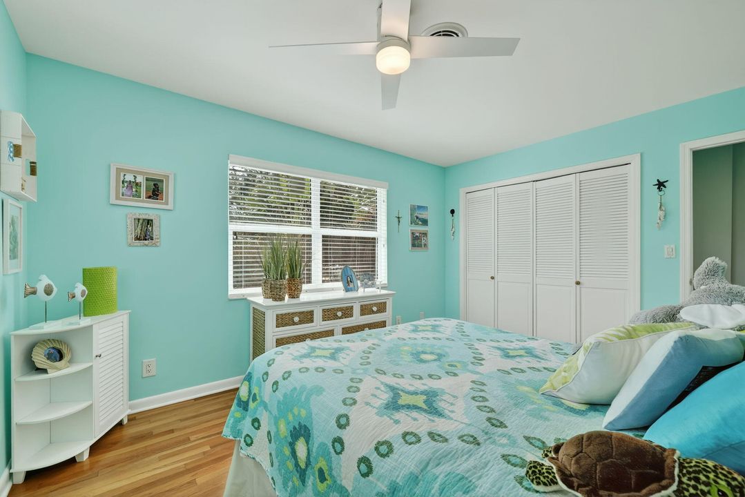 待售: $875,000 (3 贝兹, 2 浴室, 2583 平方英尺)