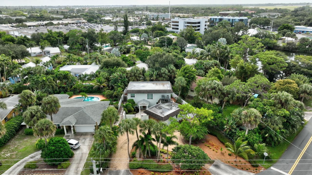 待售: $875,000 (3 贝兹, 2 浴室, 2583 平方英尺)