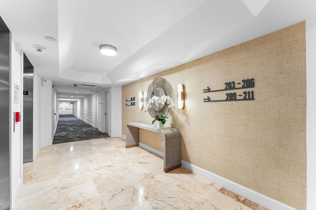 На продажу: $583,000 (2 спален, 2 ванн, 1687 Квадратных фут)