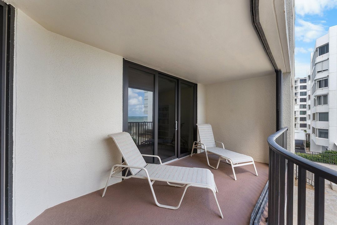 На продажу: $583,000 (2 спален, 2 ванн, 1687 Квадратных фут)