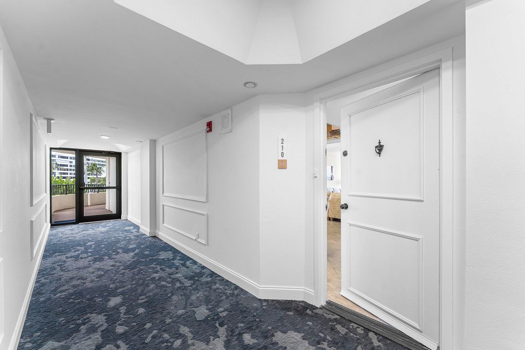 На продажу: $583,000 (2 спален, 2 ванн, 1687 Квадратных фут)