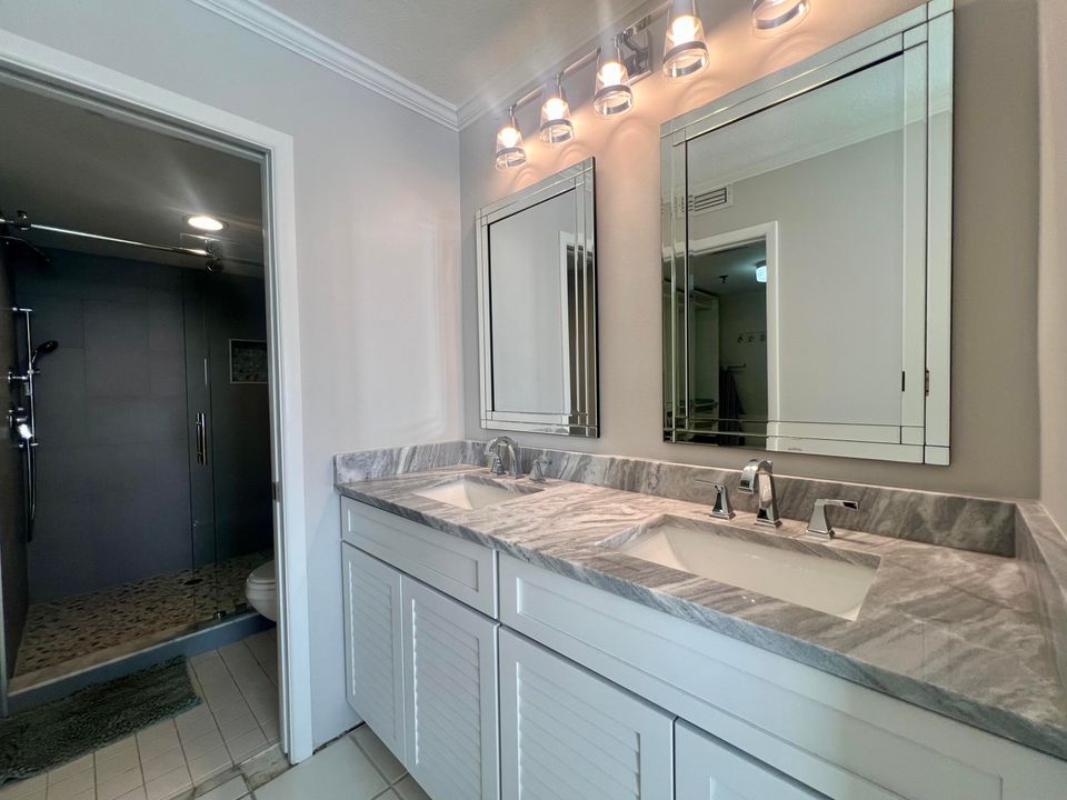 待售: $497,900 (2 贝兹, 2 浴室, 1239 平方英尺)