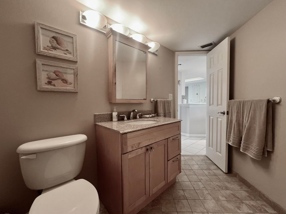 待售: $497,900 (2 贝兹, 2 浴室, 1239 平方英尺)