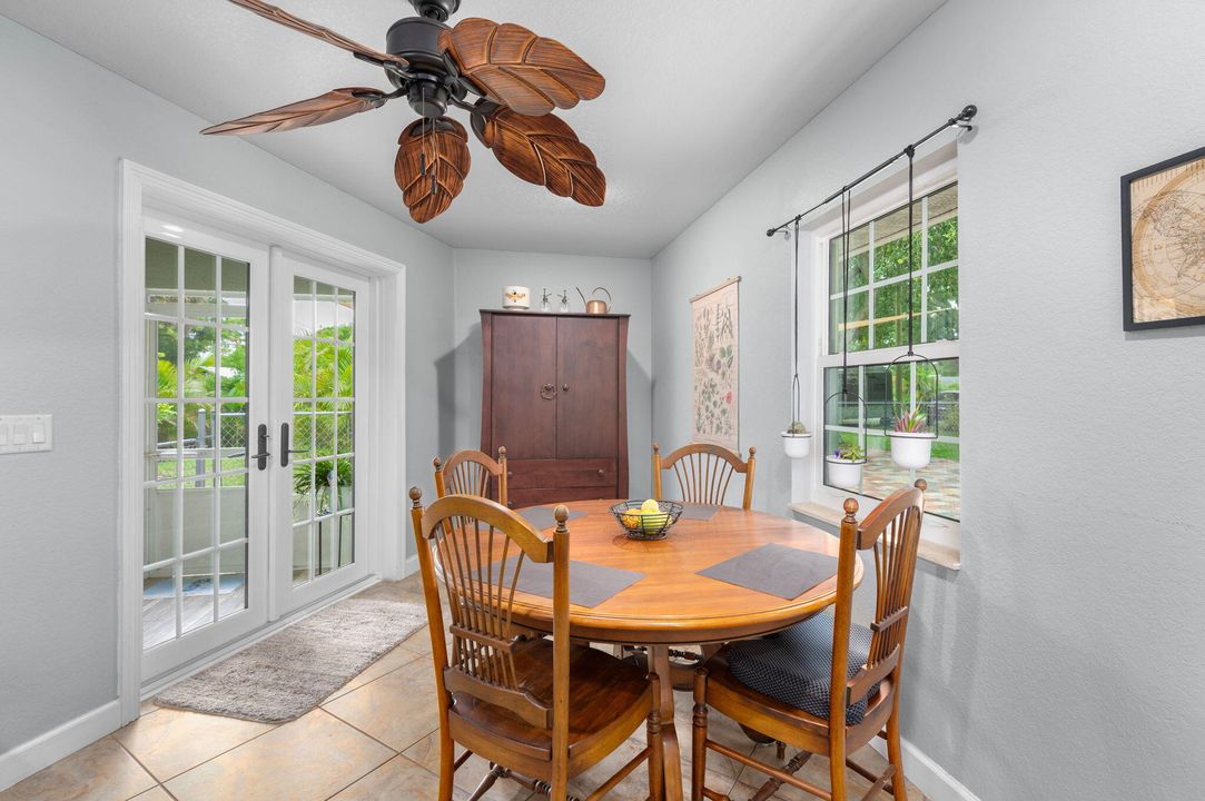 For Sale: $399,999 (3 beds, 2 baths, 1385 Square Feet)