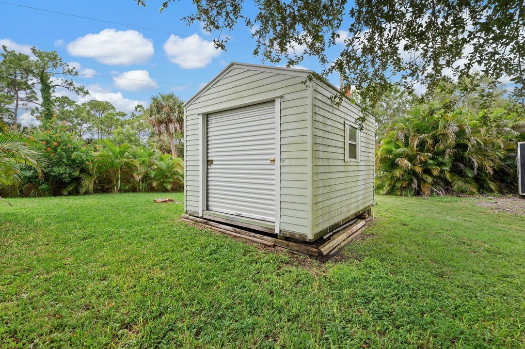 For Sale: $399,999 (3 beds, 2 baths, 1385 Square Feet)