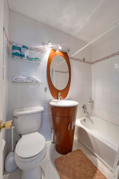 На продажу: $1,175,000 (2 спален, 2 ванн, 777 Квадратных фут)