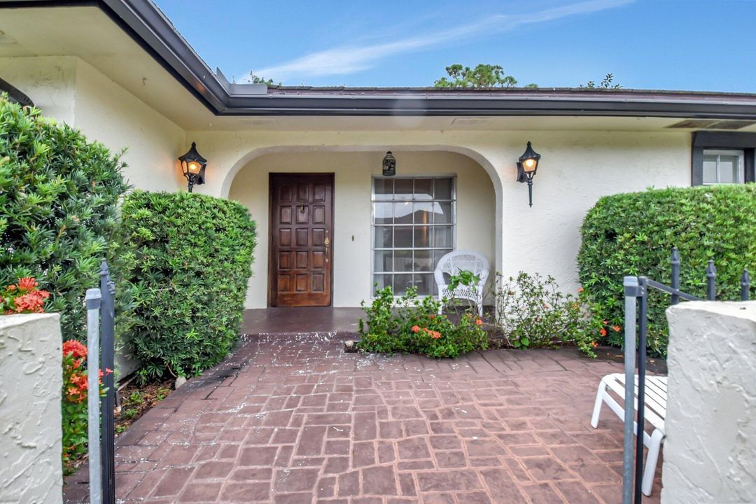 待售: $450,000 (2 贝兹, 2 浴室, 1988 平方英尺)