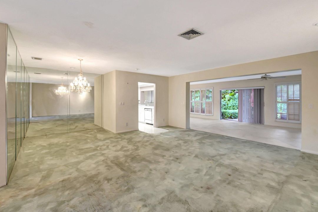 待售: $450,000 (2 贝兹, 2 浴室, 1988 平方英尺)