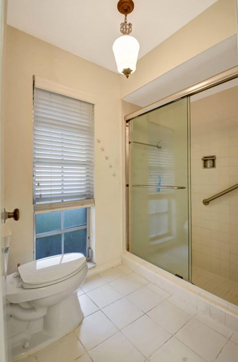 待售: $450,000 (2 贝兹, 2 浴室, 1988 平方英尺)