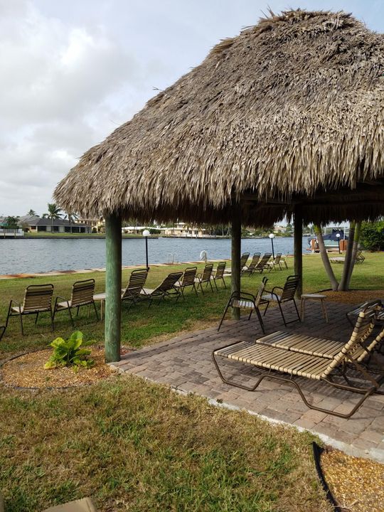 На продажу: $1,175,000 (2 спален, 2 ванн, 777 Квадратных фут)