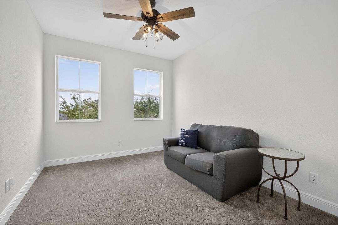 待售: $609,000 (3 贝兹, 2 浴室, 2384 平方英尺)