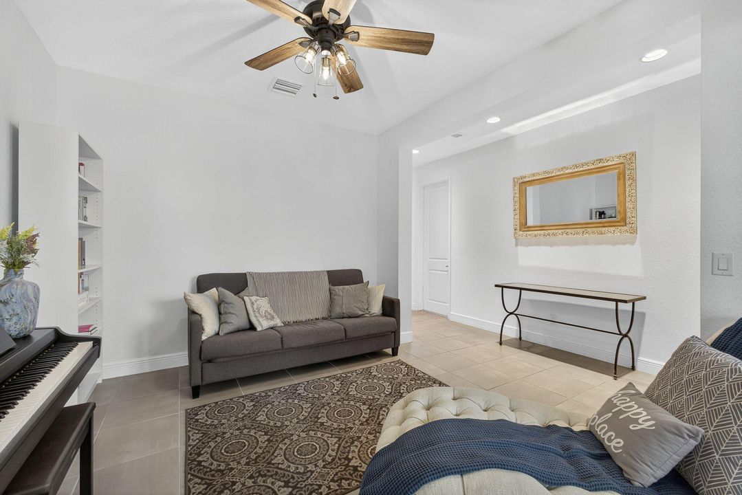 待售: $609,000 (3 贝兹, 2 浴室, 2384 平方英尺)