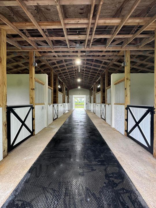 En Renta: $13,500 (6 camas, 4 baños, 3928 Pies cuadrados)