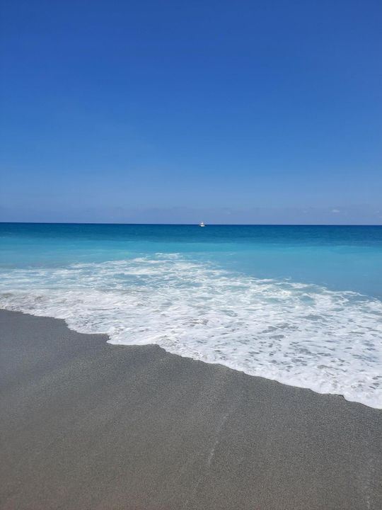 Active With Contract: $7,000 (2 beds, 2 baths, 1263 Square Feet)