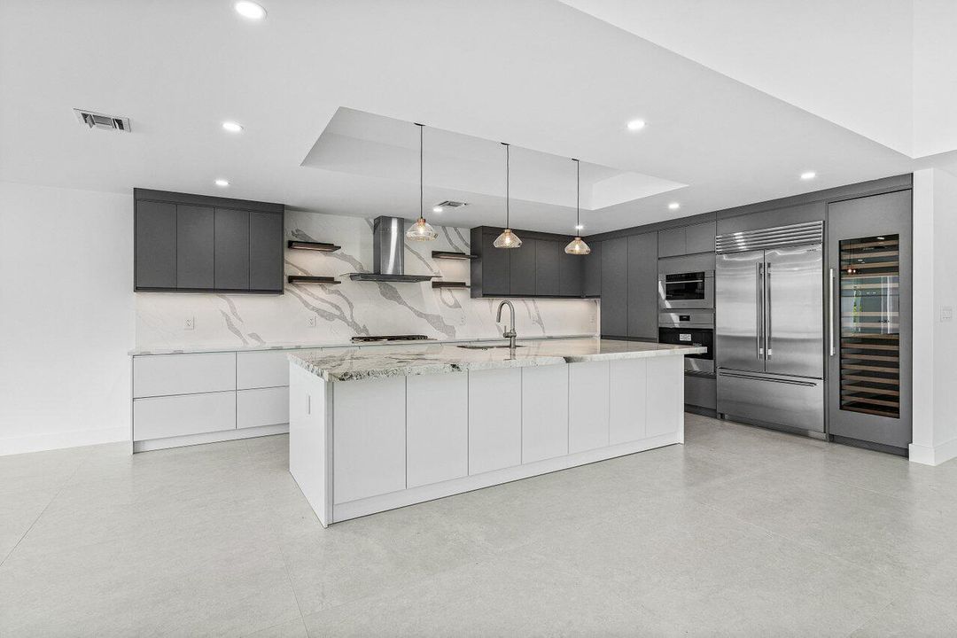 待售: $4,299,900 (4 贝兹, 4 浴室, 4120 平方英尺)