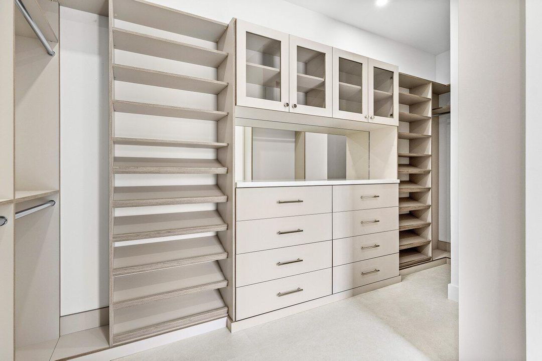 待售: $4,299,900 (4 贝兹, 4 浴室, 4120 平方英尺)