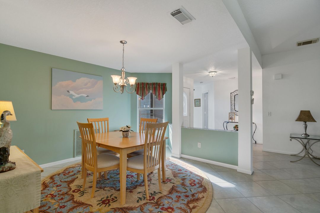 待售: $225,000 (3 贝兹, 2 浴室, 1819 平方英尺)