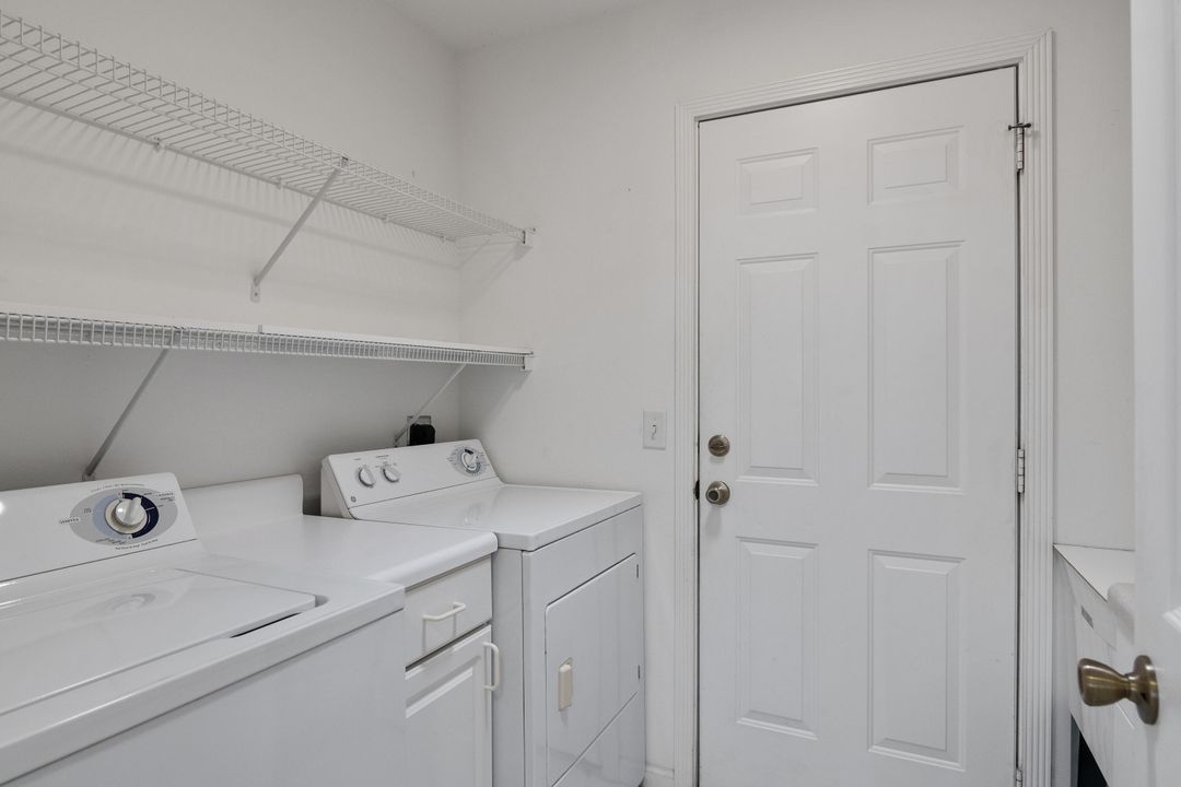 待售: $225,000 (3 贝兹, 2 浴室, 1819 平方英尺)