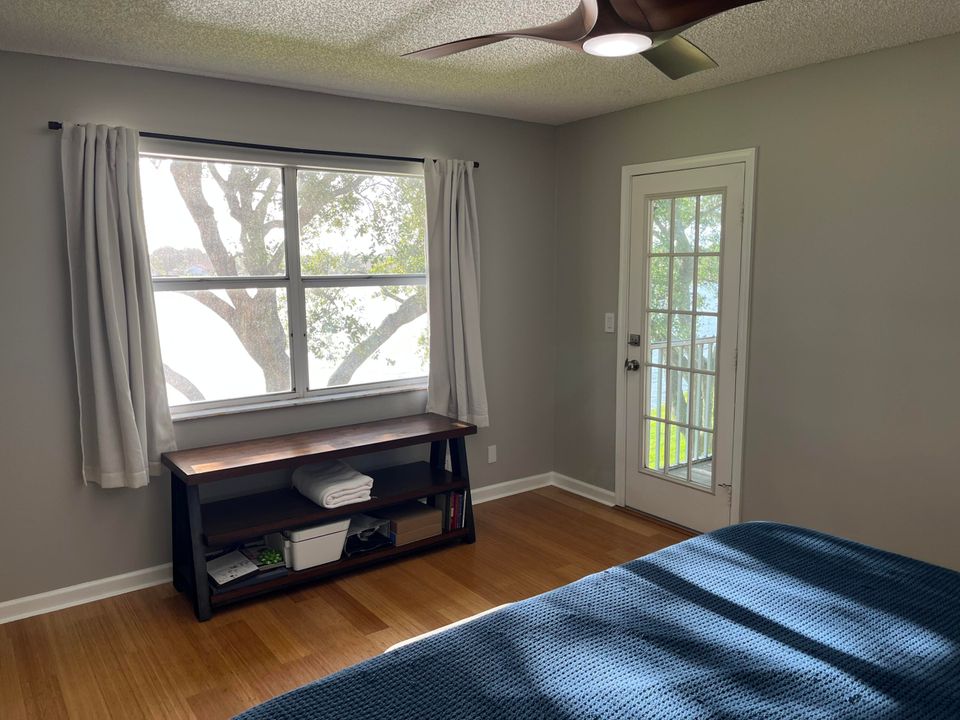 合同活跃: $3,250 (3 贝兹, 2 浴室, 1818 平方英尺)