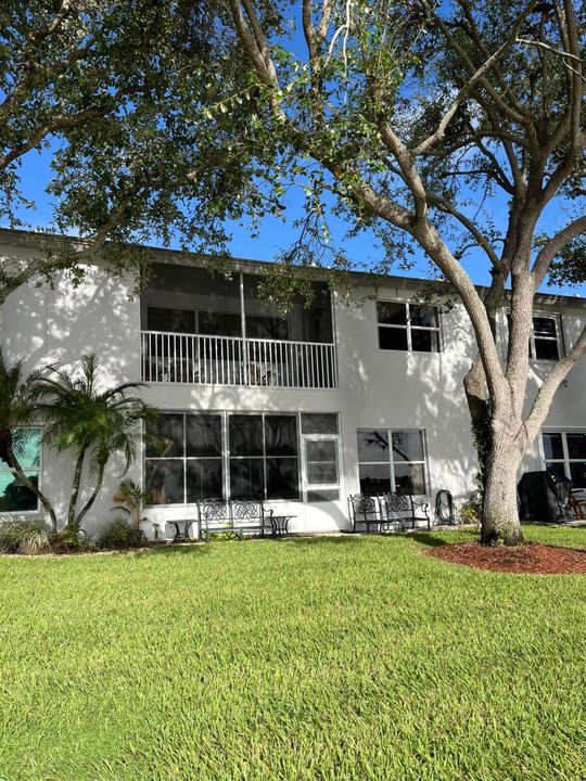 合同活跃: $3,250 (3 贝兹, 2 浴室, 1818 平方英尺)