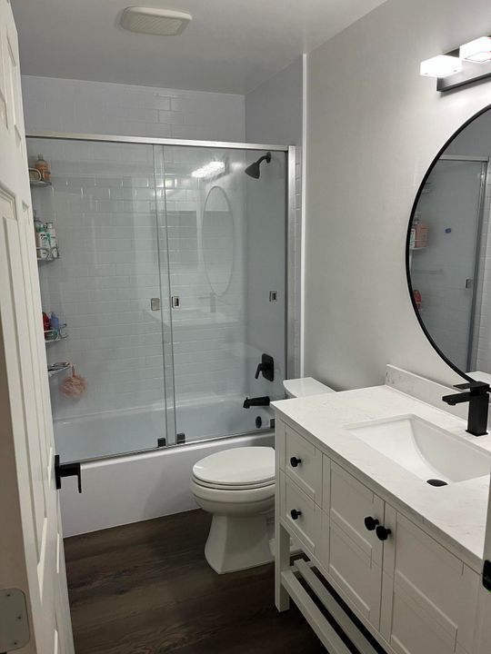 合同活跃: $3,250 (3 贝兹, 2 浴室, 1818 平方英尺)