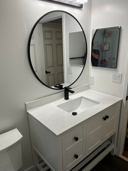 合同活跃: $3,250 (3 贝兹, 2 浴室, 1818 平方英尺)