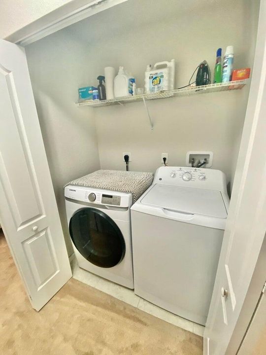 Под контрактом: $2,600 (3 спален, 2 ванн, 1622 Квадратных фут)