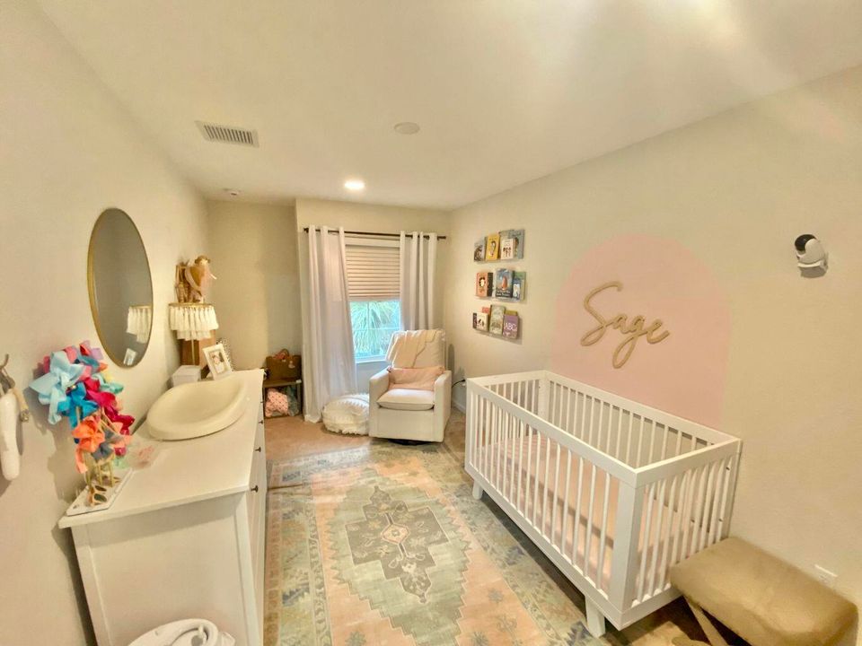 Под контрактом: $2,600 (3 спален, 2 ванн, 1622 Квадратных фут)