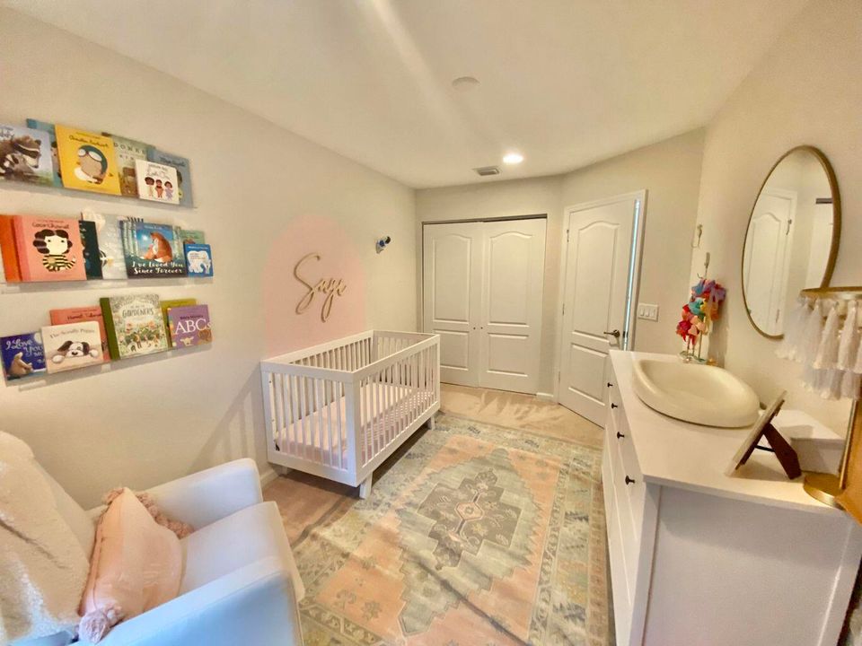 Под контрактом: $2,600 (3 спален, 2 ванн, 1622 Квадратных фут)