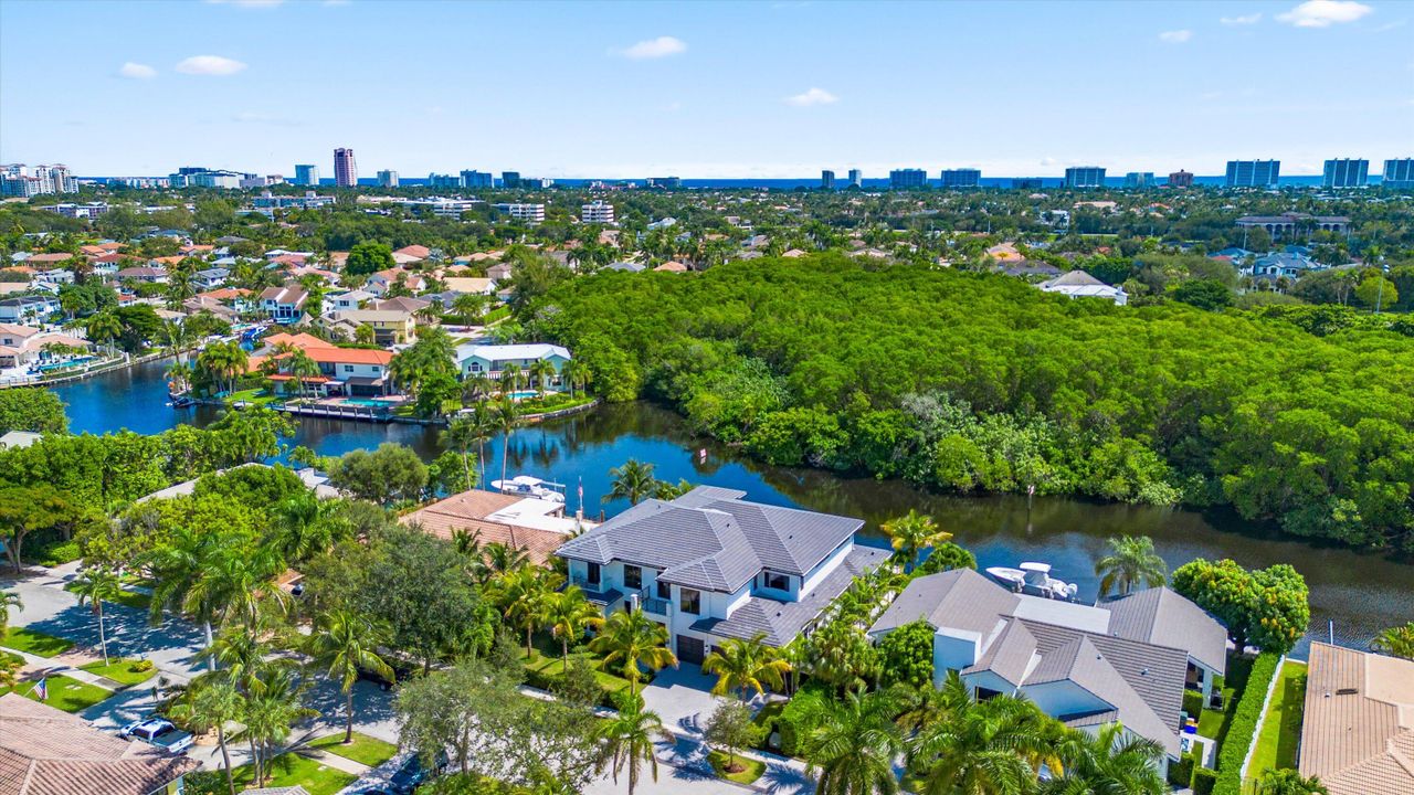 На продажу: $6,495,000 (5 спален, 5 ванн, 5750 Квадратных фут)