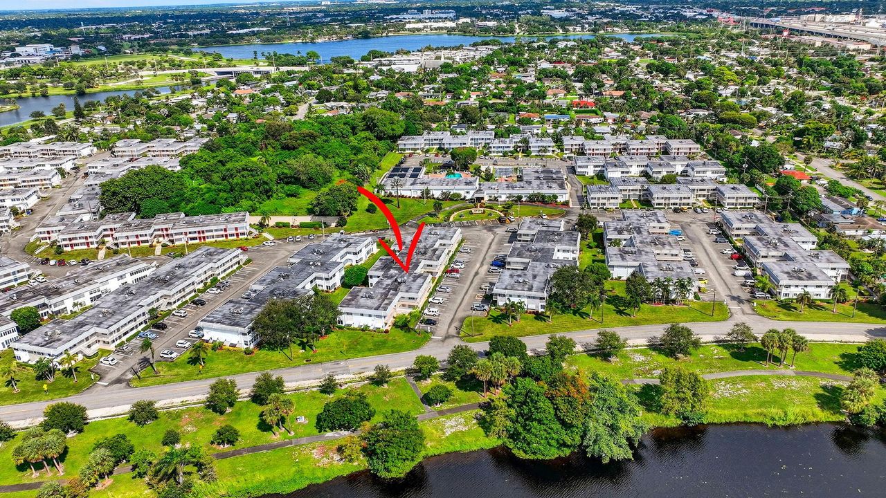 For Sale: $90,000 (1 beds, 1 baths, 612 Square Feet)