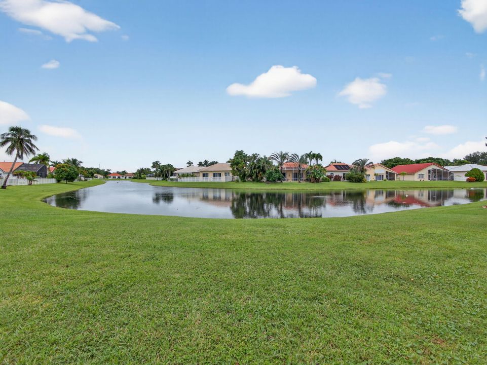 Active With Contract: $539,999 (3 beds, 2 baths, 1860 Square Feet)