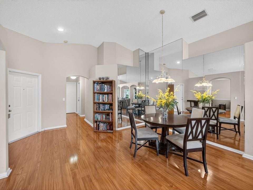 Active With Contract: $539,999 (3 beds, 2 baths, 1860 Square Feet)