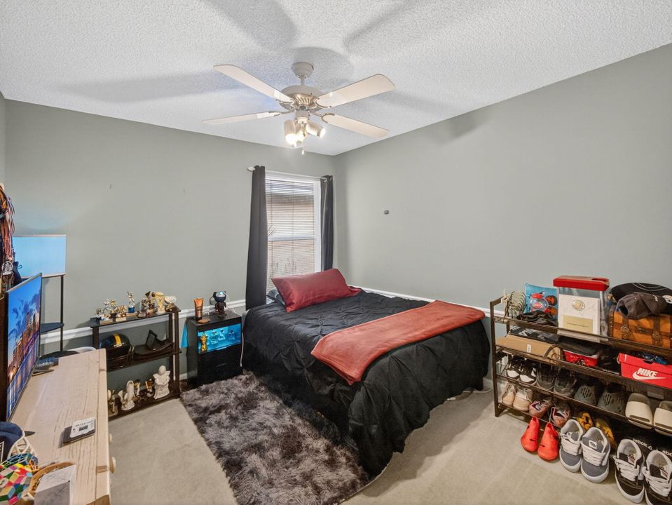 Active With Contract: $539,999 (3 beds, 2 baths, 1860 Square Feet)